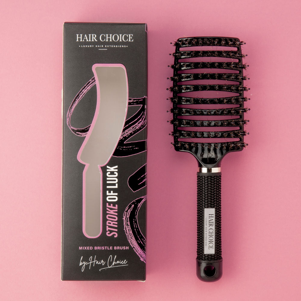 Stroke of Luck - Curved Mixed Bristle Brush